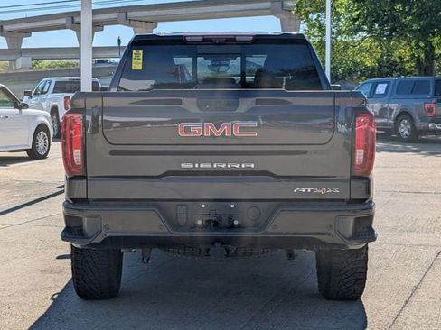 Used 2023 GMC Sierra 1500 AT4X image 5