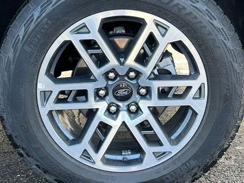 Certified 2025 Ford Expedition Max Active image 9