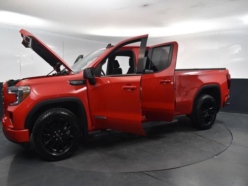 Used 2022 GMC Sierra 1500 Elevation w/ X31 Off-Road Package AWD/4WD image 24