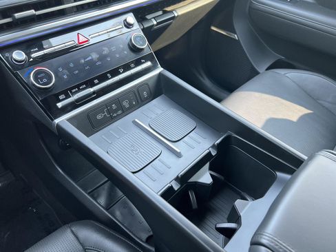 Certified 2025 Hyundai Santa Fe Limited AWD/4WD image 38