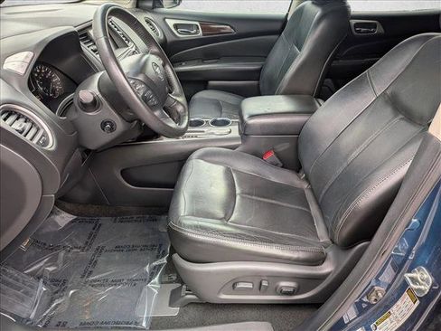 Used 2013 Nissan Pathfinder Platinum w/ Platinum Premium Pkg FWD image 17