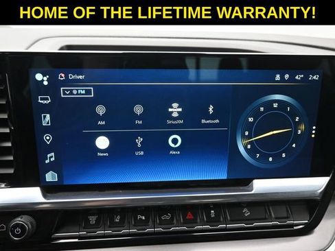 Used 2024 Chevrolet Silverado 3500 High Country w/ Technology Package image 27