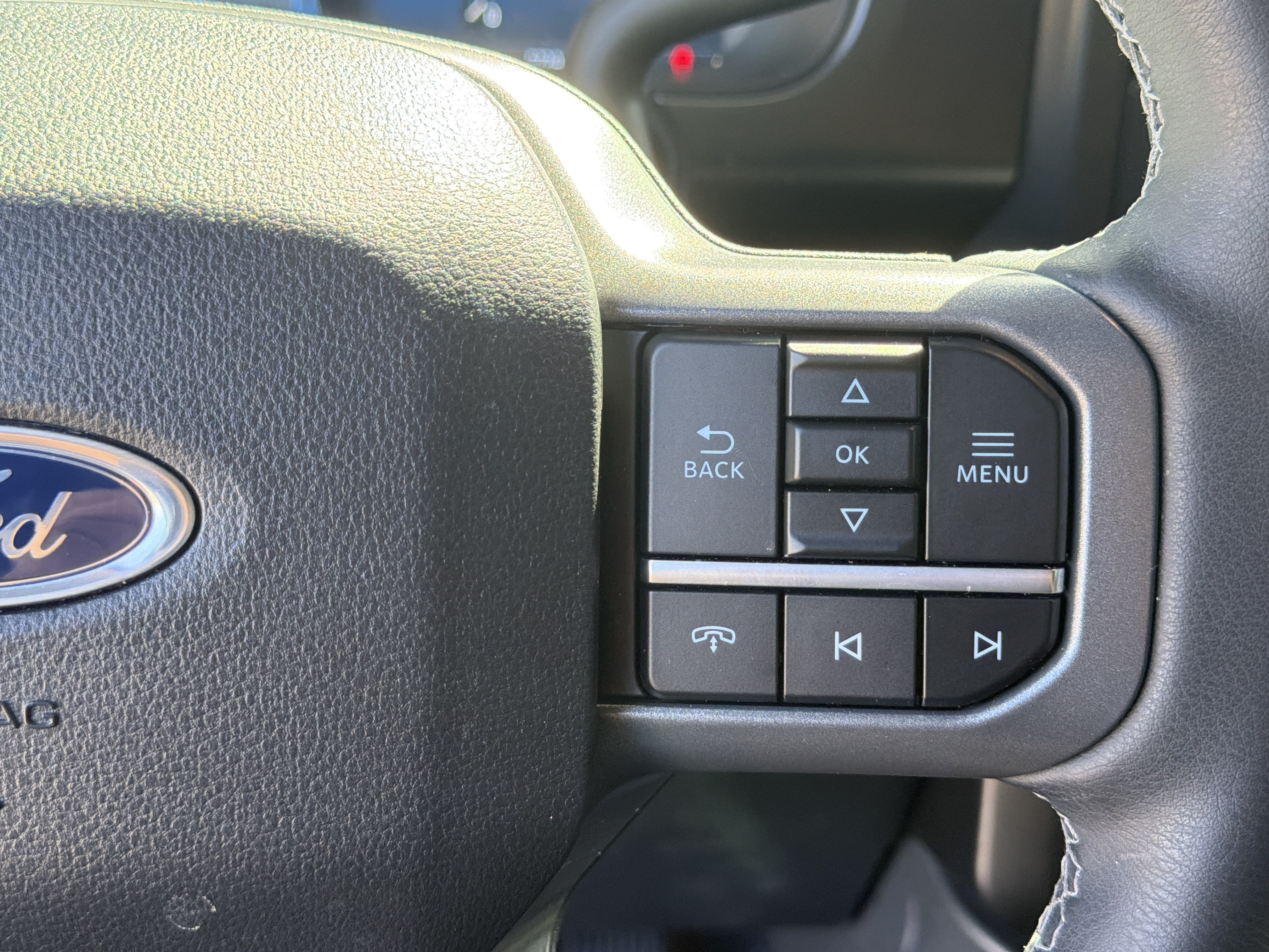 Used 2026 Ford F250 Lariat AWD/4WD image 33