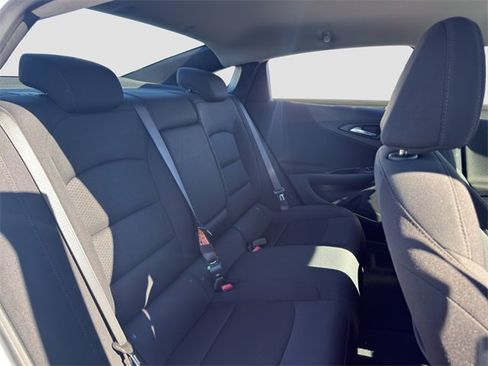 Used 2024 Chevrolet Malibu LT image 18
