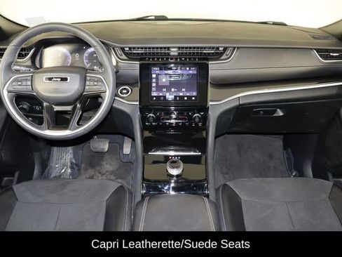Used 2023 Jeep Grand Cherokee L Laredo AWD/4WD image 13