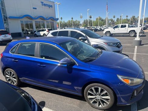 Used 2018 Hyundai Elantra GT w/ Style Package 02 FWD image 7