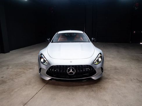 Used 2025 Mercedes-Benz AMG GT 55 image 4
