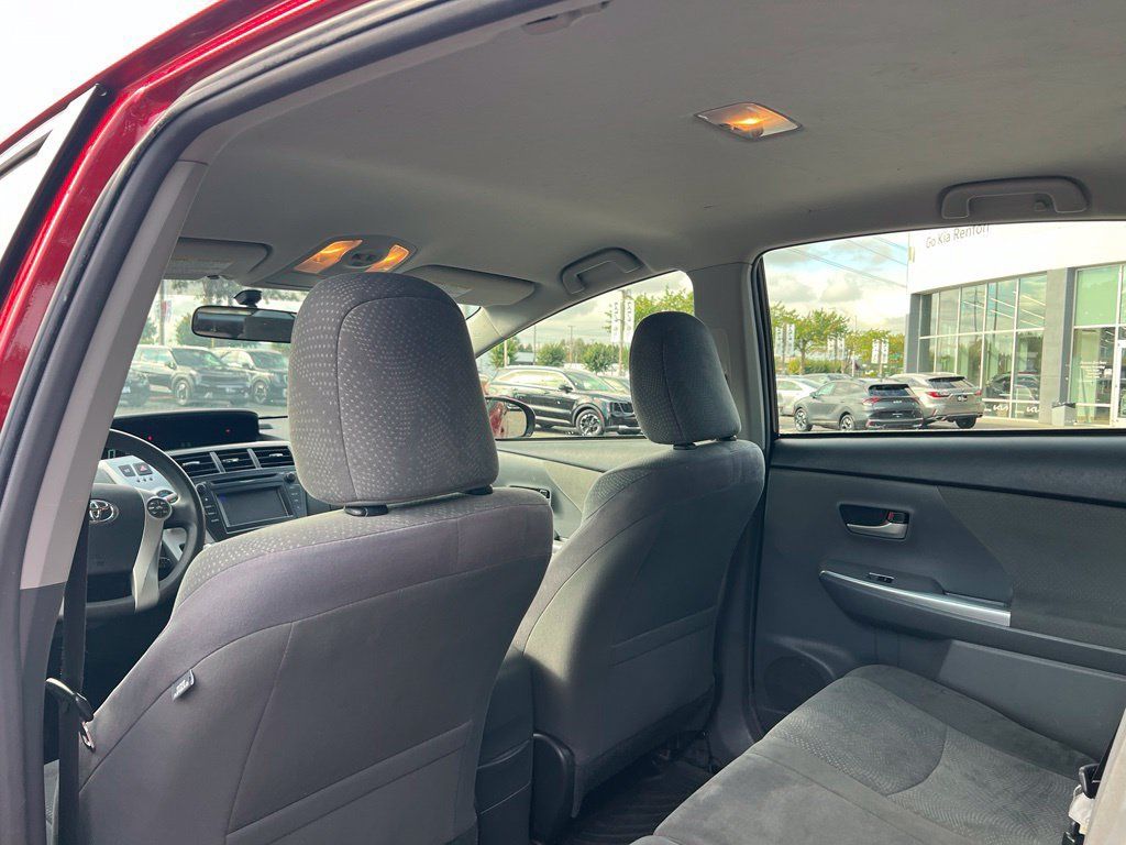 Used 2014 Toyota Prius V Three FWD image 9