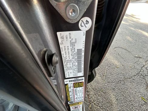 Used 2015 Toyota Tacoma PreRunner image 23