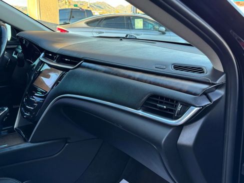 Used 2018 Cadillac XTS Luxury image 29