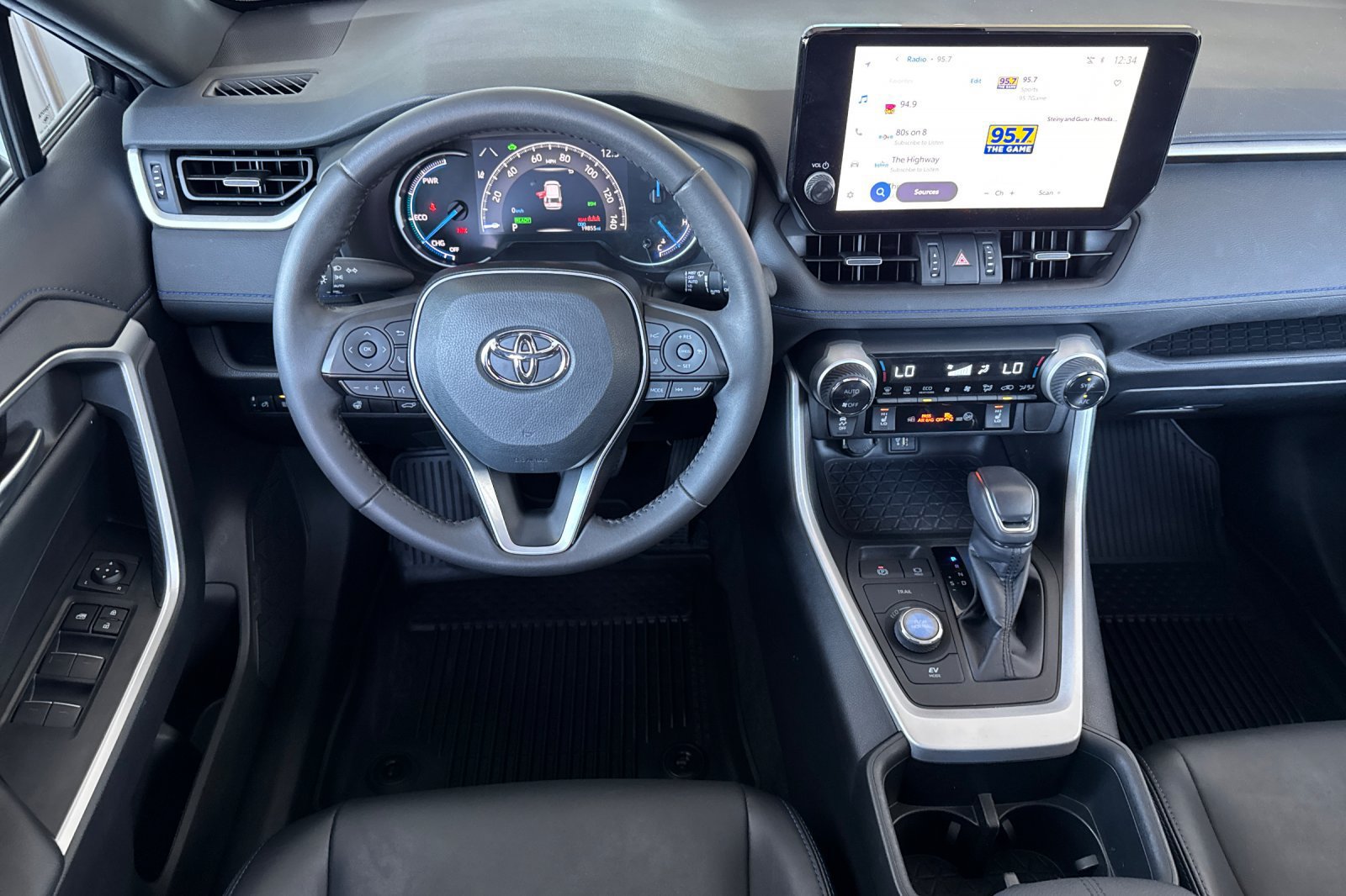 Used 2023 Toyota RAV4 XSE w/ XSE Grade Weather Package AWD/4WD image 19