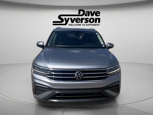 Used 2022 Volkswagen Tiguan SE AWD/4WD image 8