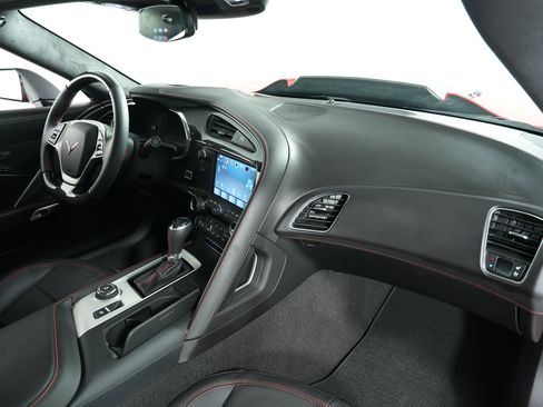 Used 2019 Chevrolet Corvette ZR1 RWD image 31