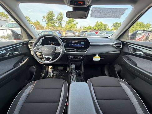 New 2026 Chevrolet TrailBlazer LT w/ Convenience Package AWD/4WD image 23