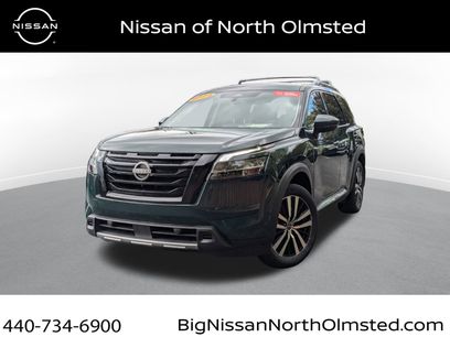 Certified 2024 Nissan Pathfinder Platinum w/ Black Appearance Package
