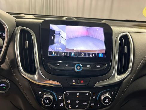Used 2024 Chevrolet Equinox Premier FWD image 18