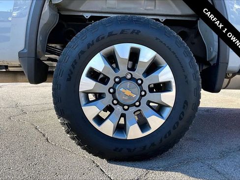 Used 2025 Chevrolet Silverado 2500 Custom w/ Custom Value Package image 33