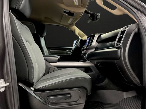 Used 2020 RAM 1500 Big Horn AWD/4WD image 14