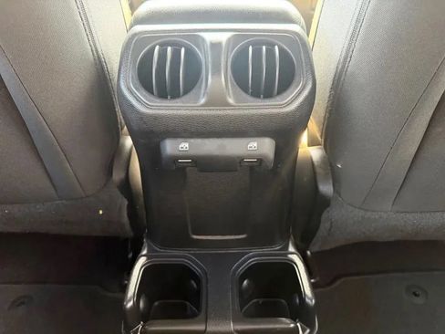 Used 2020 Jeep Wrangler Unlimited Sport AWD/4WD image 29