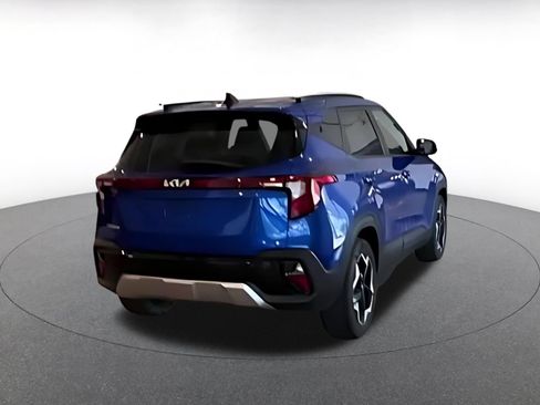 Used 2025 Kia Seltos S FWD image 12