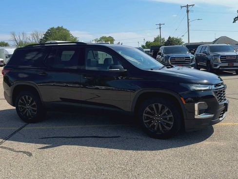Certified 2023 Chevrolet Traverse RS AWD/4WD image 2