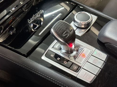 Used 2017 Mercedes-Benz SL 550 image 19