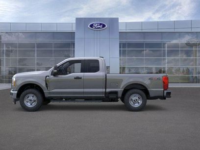 New 2026 Ford F250 XL w/ XL Off-Road Package