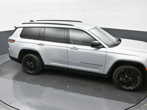 Used 2024 Jeep Grand Cherokee L Laredo AWD/4WD image 41