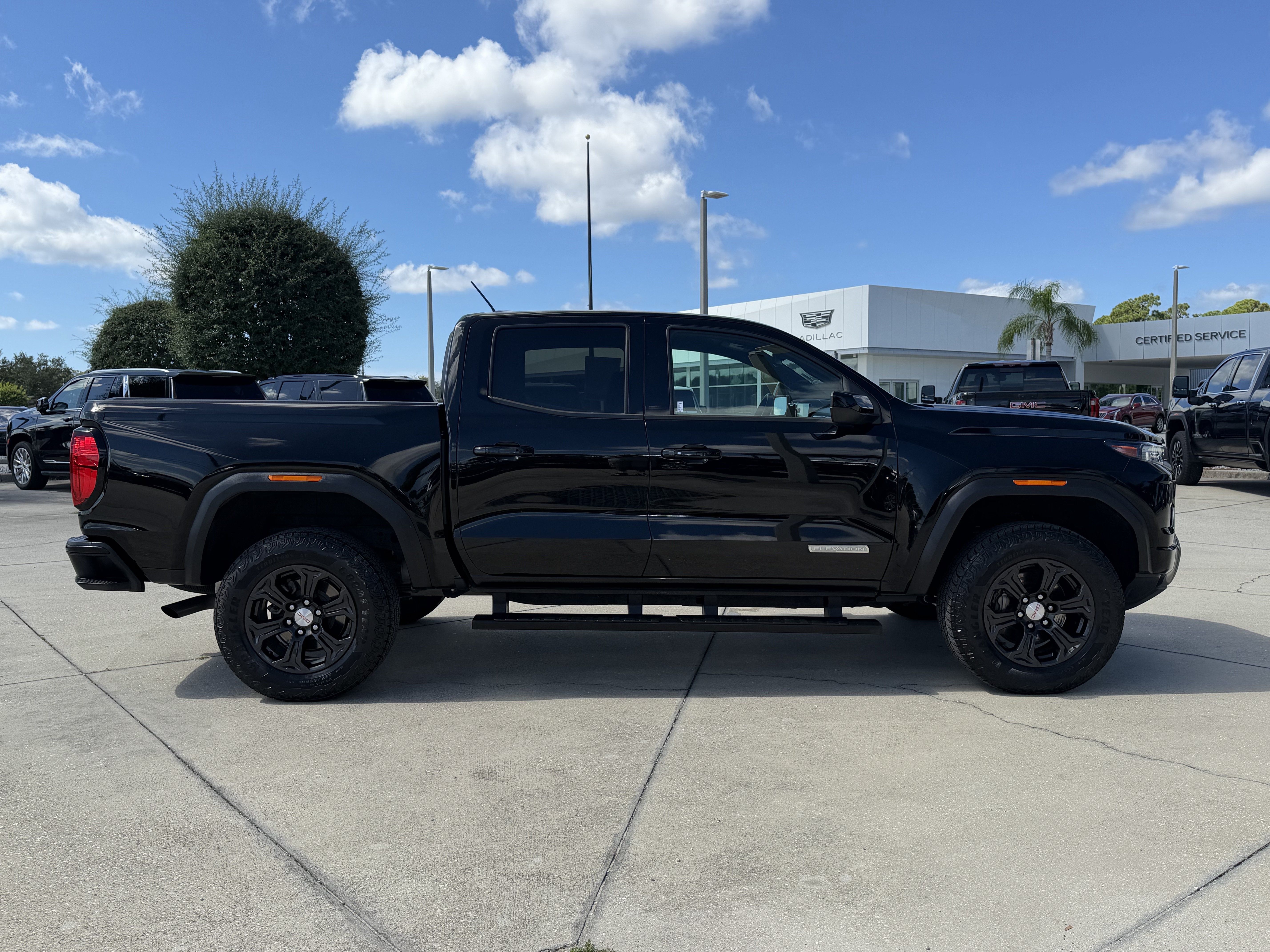 Used 2023 GMC Canyon Elevation w/ Convenience Package RWD image 2