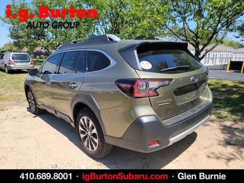 Used 2025 Subaru Outback Touring AWD/4WD image 4