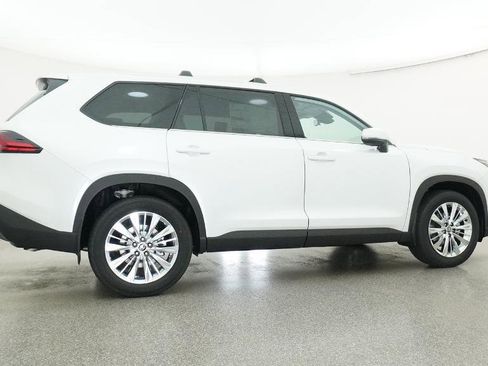 New 2026 Toyota Grand Highlander Platinum AWD/4WD image 29