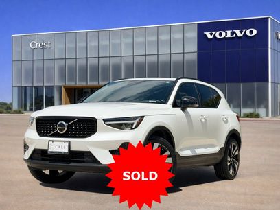 Certified 2023 Volvo XC40 B5 Plus w/ Climate Package