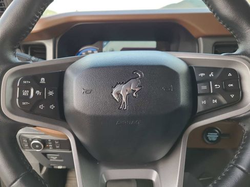 Used 2024 Ford Bronco Outer Banks image 23