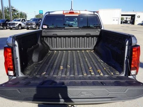 New 2026 Chevrolet Colorado W/T w/ WT Convenience Package II image 9