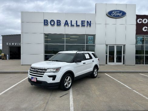 Used 2018 Ford Explorer FWD image 1