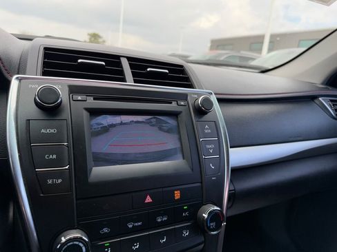 Used 2017 Toyota Camry LE image 29