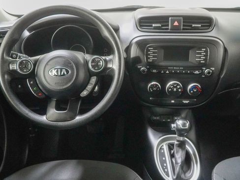 Used 2014 Kia Soul FWD image 21