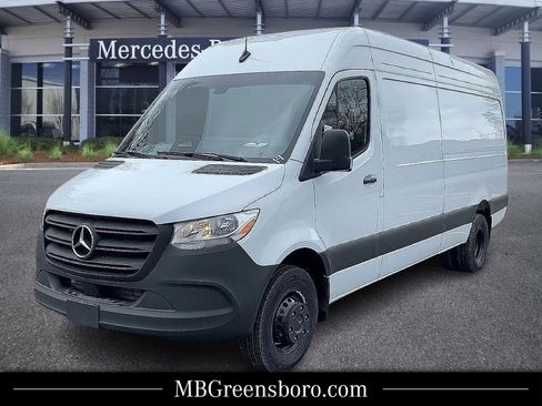New 2025 Mercedes-Benz Sprinter 3500 image 1