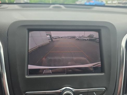 Used 2024 Chevrolet Equinox LS FWD image 21