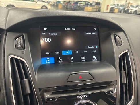 Used 2018 Ford Focus Titanium image 22