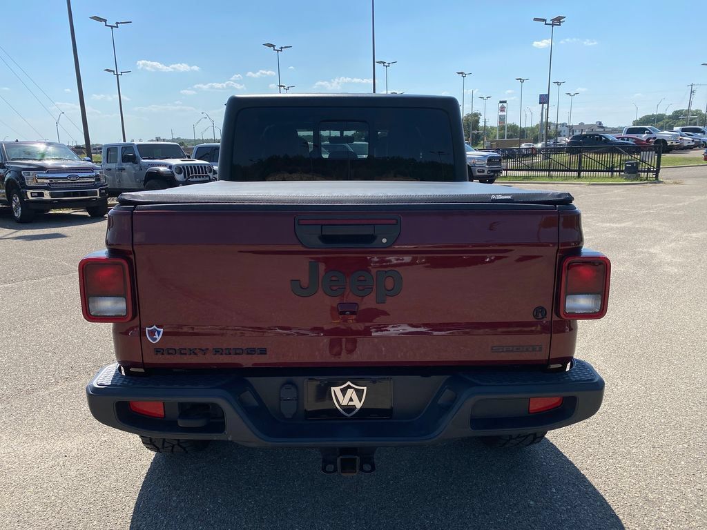 Used 2021 Jeep Gladiator Sport AWD/4WD image 5