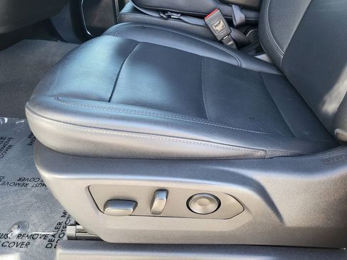 Used 2025 GMC Sierra 1500 SLT image 18