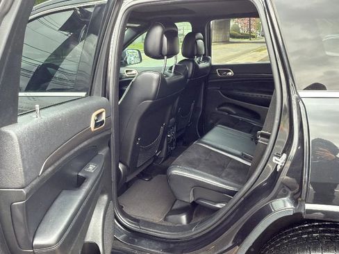 Used 2015 Jeep Grand Cherokee Altitude AWD/4WD image 27