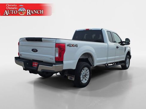 Used 2019 Ford F350 XLT w/ Camper Package AWD/4WD image 5