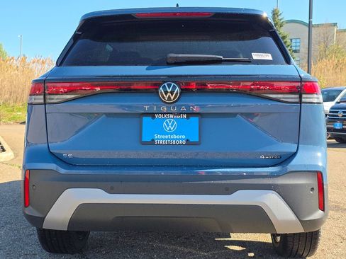 New 2026 Volkswagen Tiguan SE AWD/4WD image 7