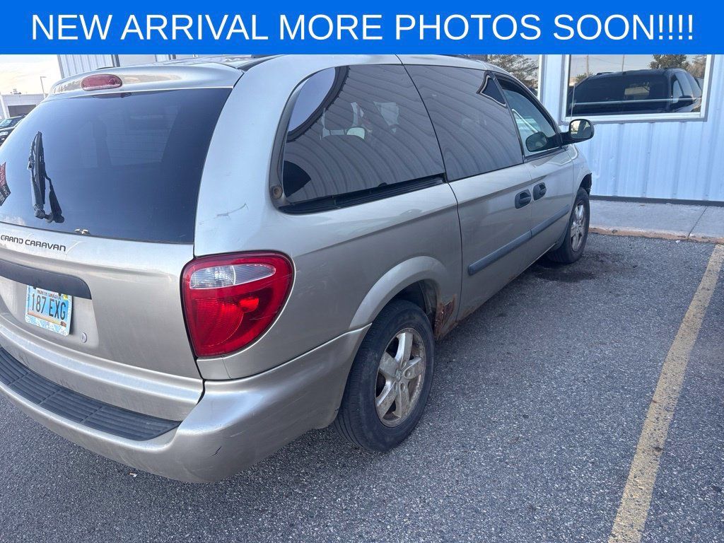 Used 2005 Dodge Grand Caravan SE w/ Popular Equipment Group I FWD image 3