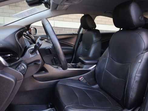 Used 2017 Chevrolet Volt Premier w/ Driver Confidence II Package FWD image 15