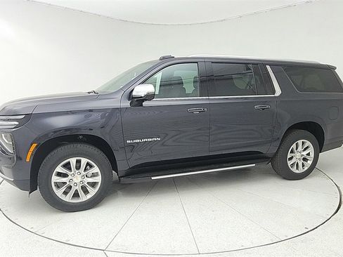 New 2025 Chevrolet Suburban Premier image 2
