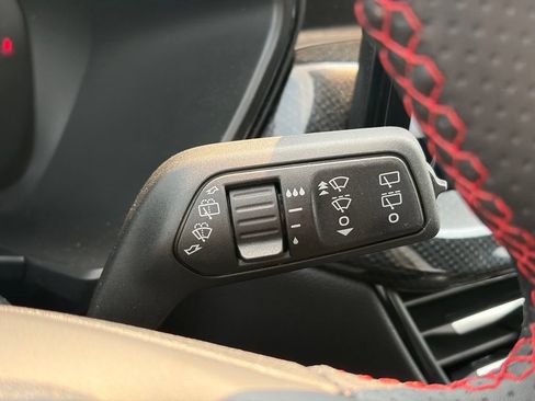 Used 2024 Ford Escape ST-Line w/ Tech Pack #1 AWD/4WD image 28