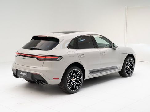 Certified 2026 Porsche Macan AWD/4WD image 9